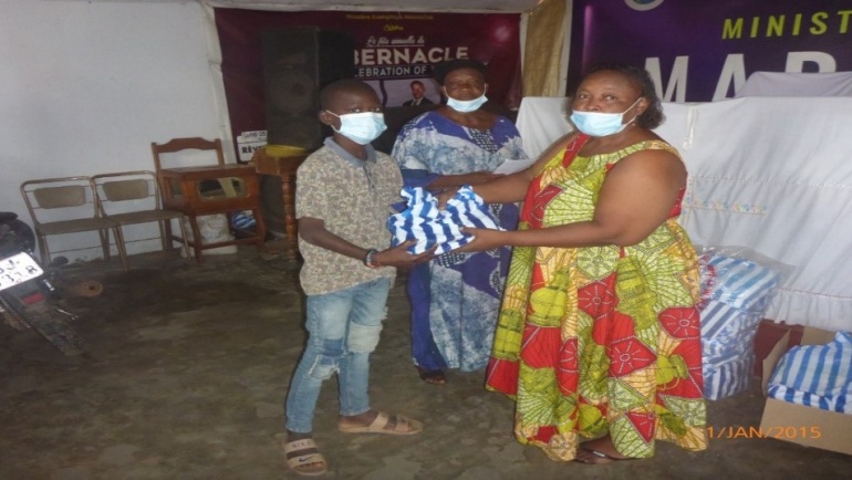 DISTRIBUTION OF SCHOOL SUPPLIES TO THE DESPERATE CHILDREN IN LOME-TOGO   (SEPTEMBER 2019)